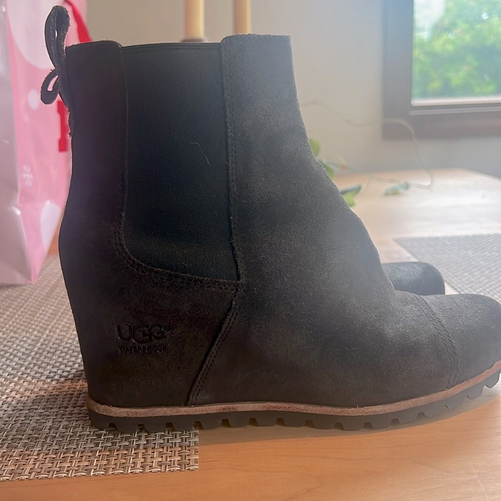 Ugg Joan of arc